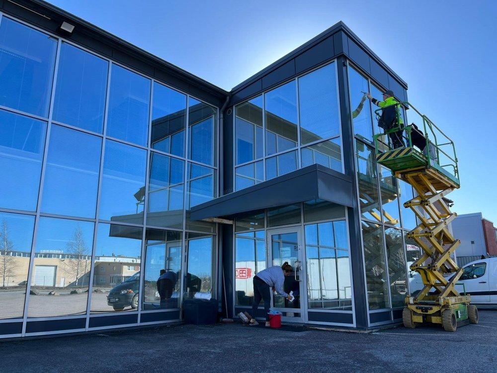 Professional window cleaning by Mitch-Tech Solutions